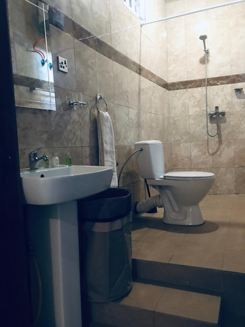 Ground floor en-suite bathroom with shower